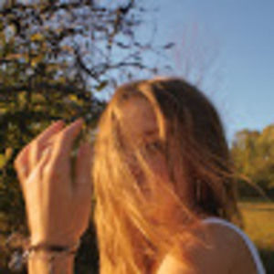 Meet your Posher, Radana